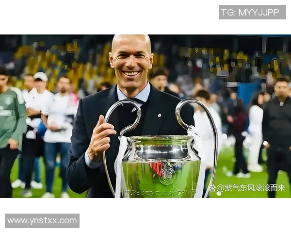 小烟枪:从街头少年到足球传奇的成长之路 小烟枪:从街头少年到足球传奇的成长之路